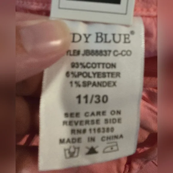 Judy Blue Pink High Rise Cargo Straight Jeans Size 11/30 - Picture 8 of 11